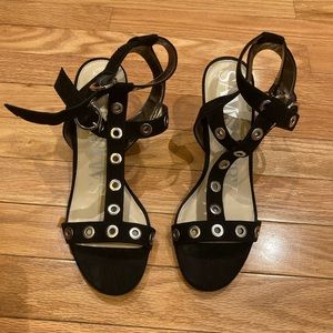 Black heel sandals